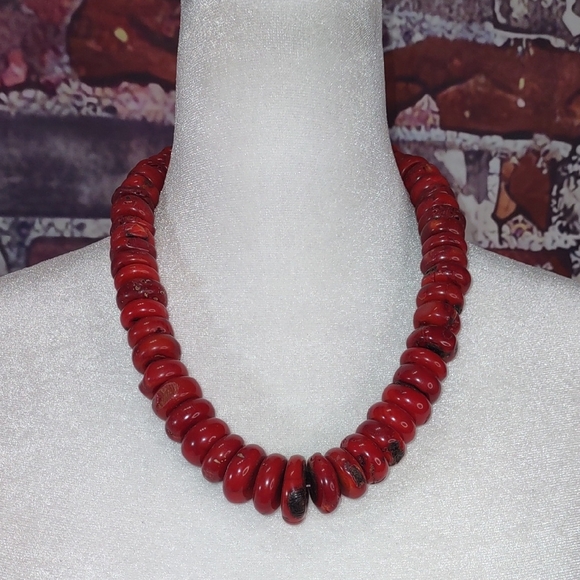 Artisan Crafted Jewelry - Vintage Artisan Crafted Coral Necklace